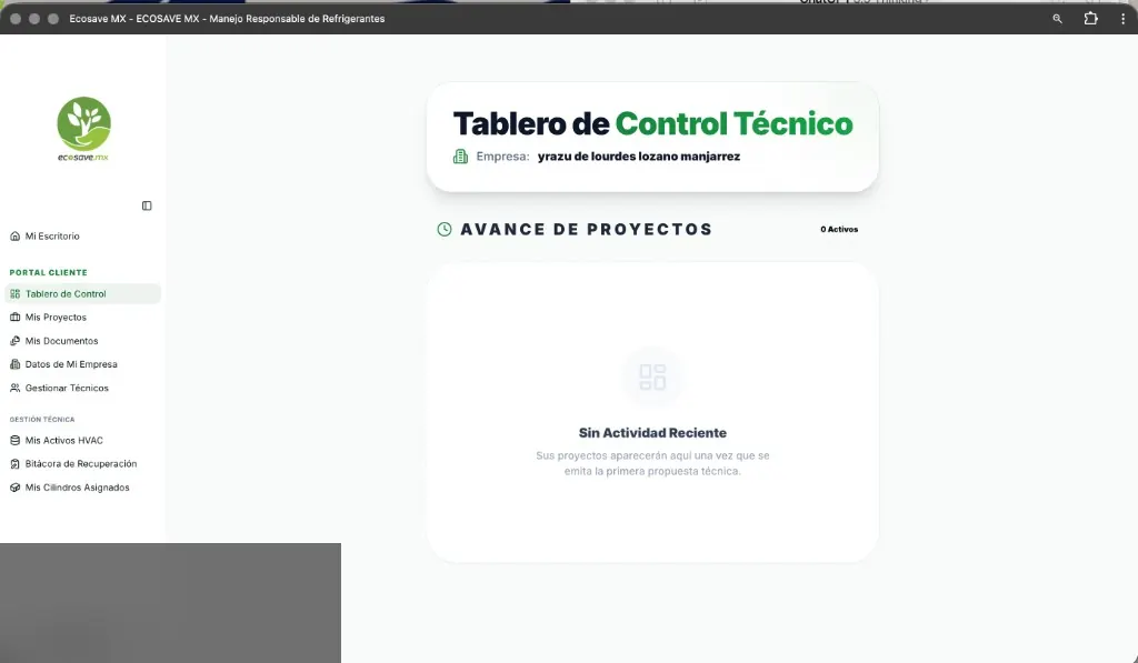 Captura del tablero de control técnico ECOSAVE con datos de usuario censurados